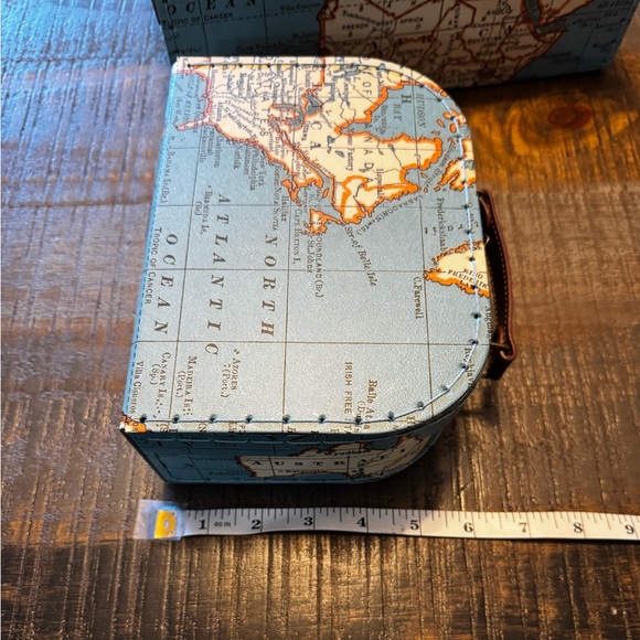 NWOT Jewelkeeper Paperboard Suitcases Decorative Storage Boxes World Map Design - Picture 2 of 9